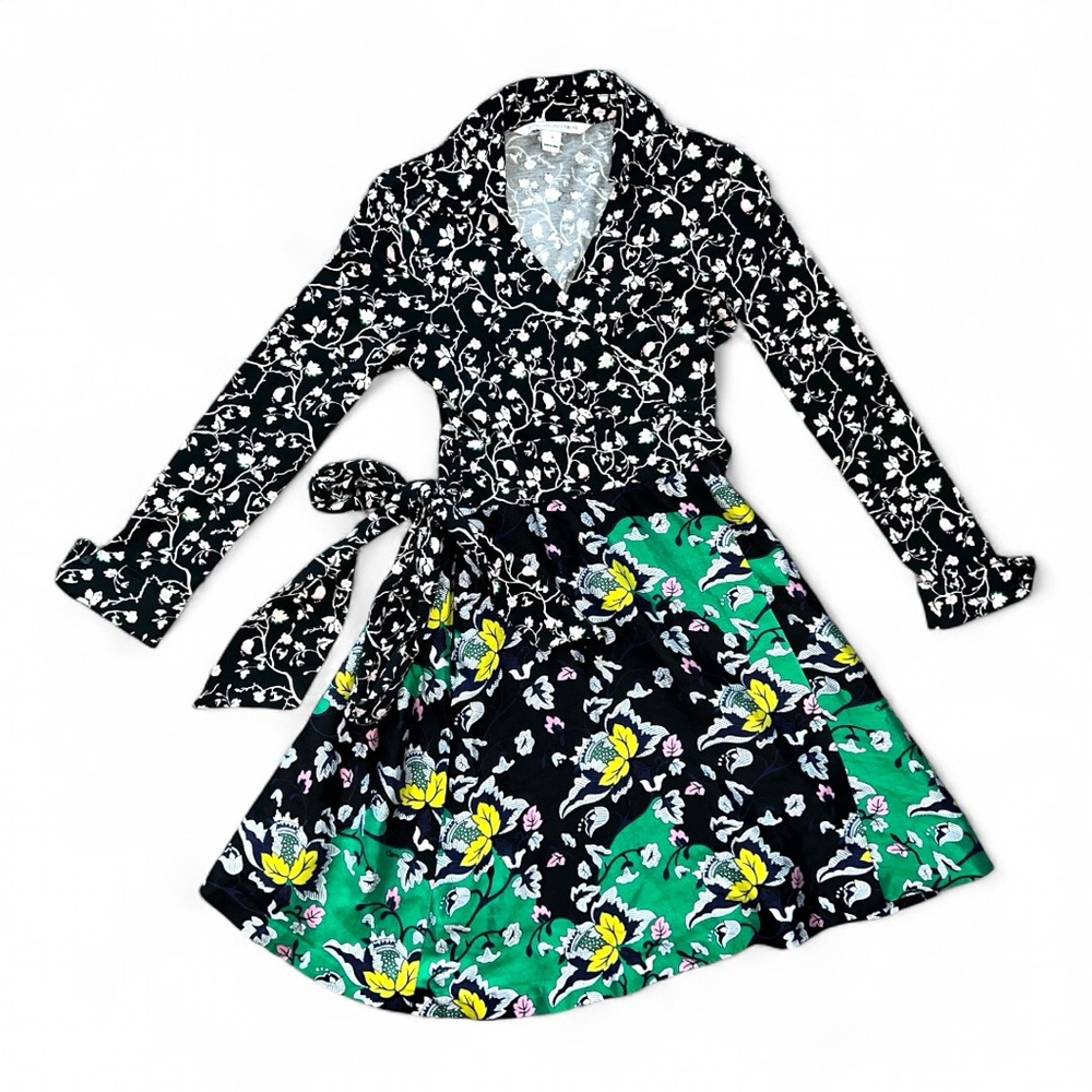 Diane Von Furstenberg Wrap Dress size 4